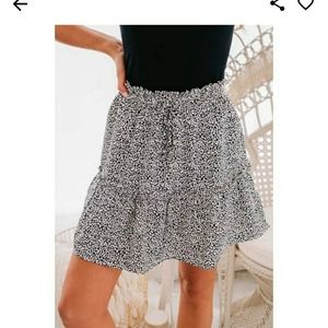 Leopard spotten skirt
